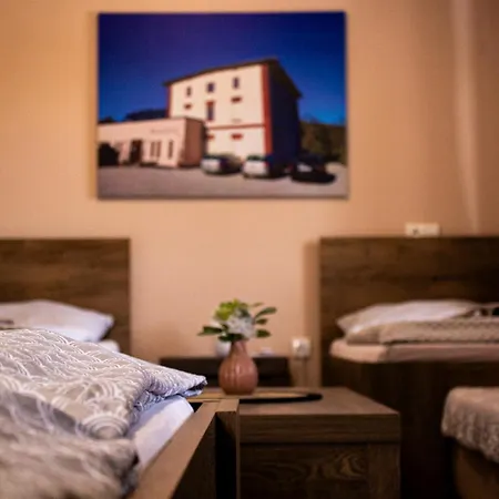 Wellness - Viktorka, Herecky Dum 3* Česká Skalice