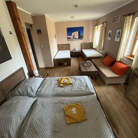 Wellness - Viktorka, Herecky Dum 3* Česká Skalice